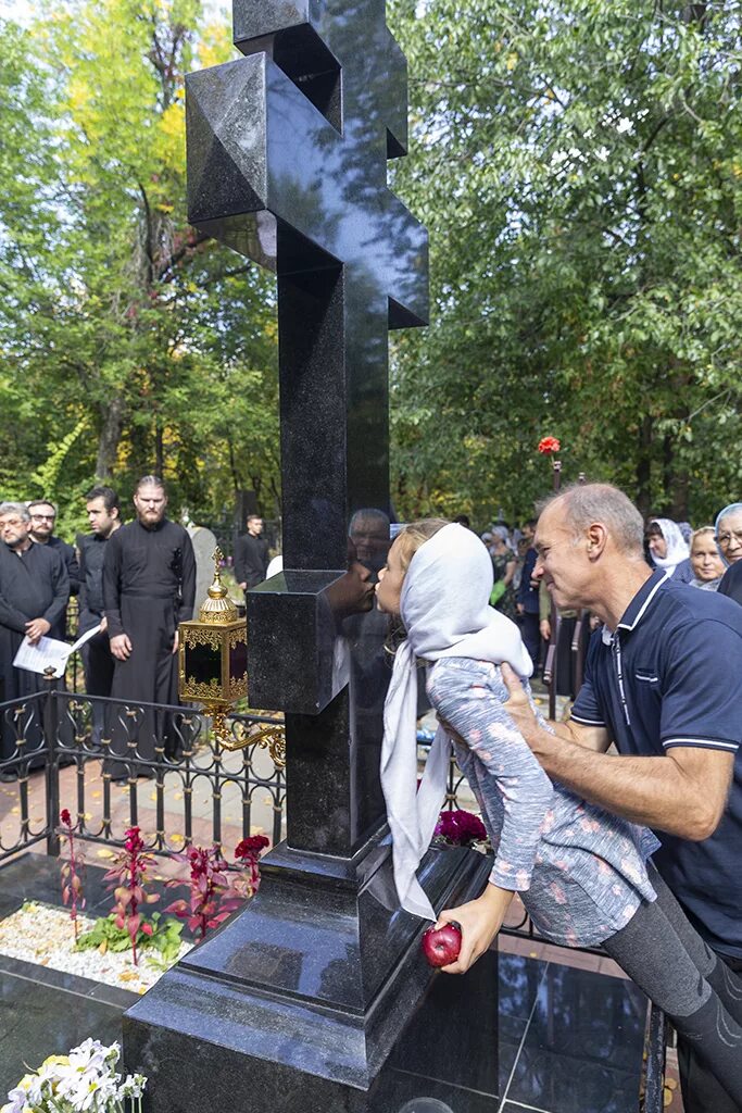 Увекское кладбище Саратов. Воскресенское кладбище Саратов. Сторожевское кладбище Саратов. Отпевание на Увекском кладбище Саратов. Похоронить саратове