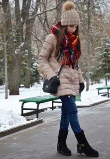 Как носить шарф с пуховиком с капюшоном