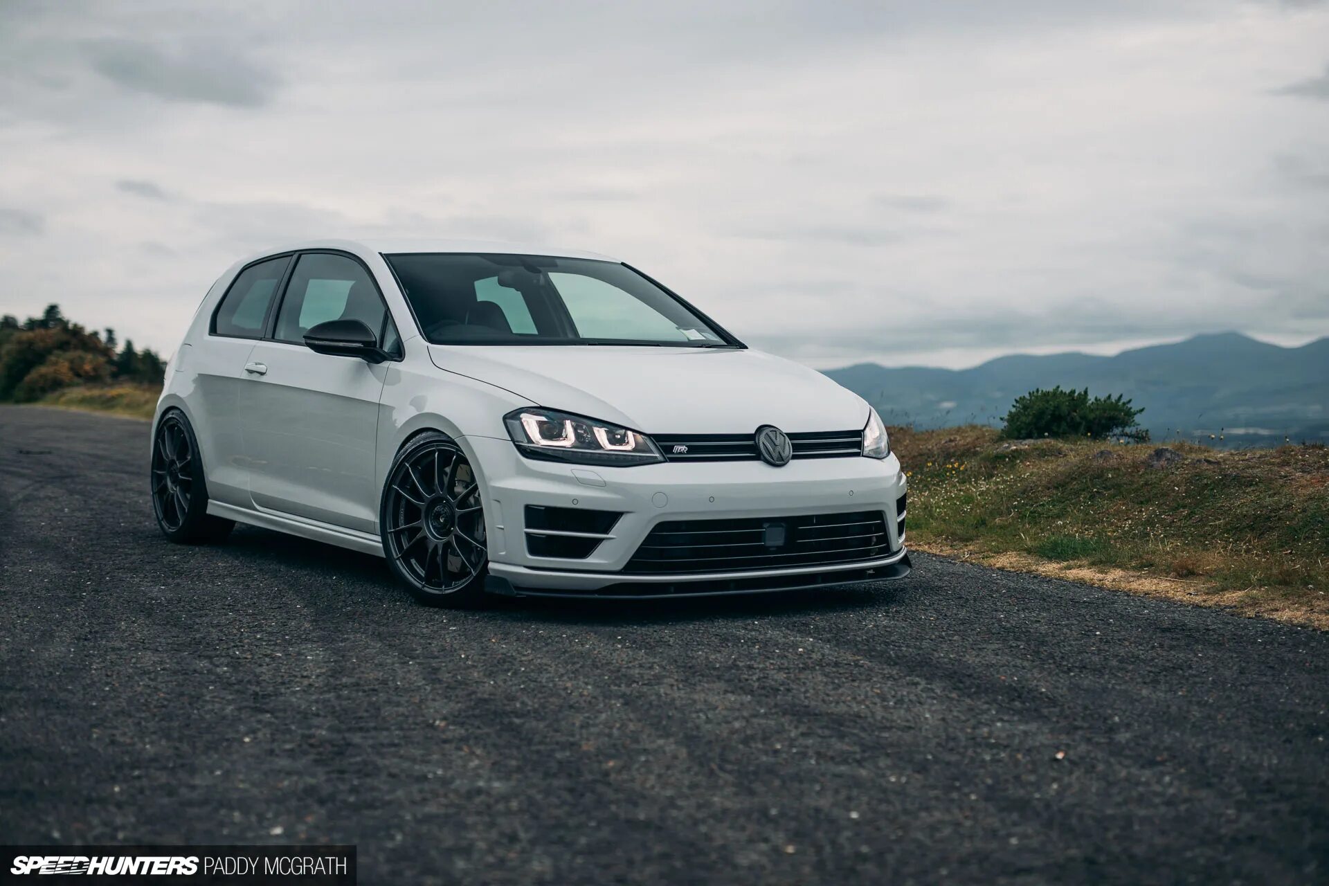 Volkswagen mk7. Фольксваген гольф 7 r. VW Golf r mk7. Фольксваген Golf mk7. Golf mk7 Volkswagen Golf.