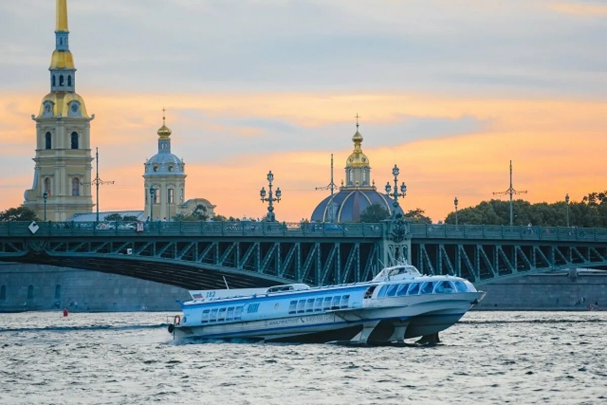 Экскурсии кронштадт санкт петербург по воде. Метеор в петергоф. метеор из петергофа в санкт-петербург. экскурсия питер петергоф кронштадт. санкт-петербург — петергоф речная навигация.