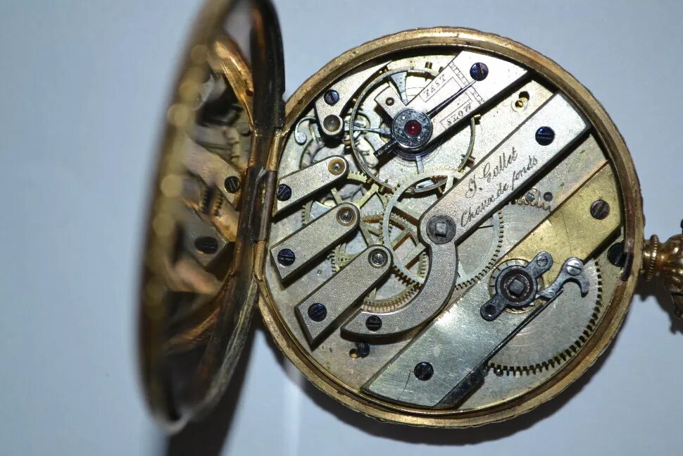 С п б время. Cortebert 620. Часы Grana DH. Механизм швейцарских часов. Карманные часы 18 века.