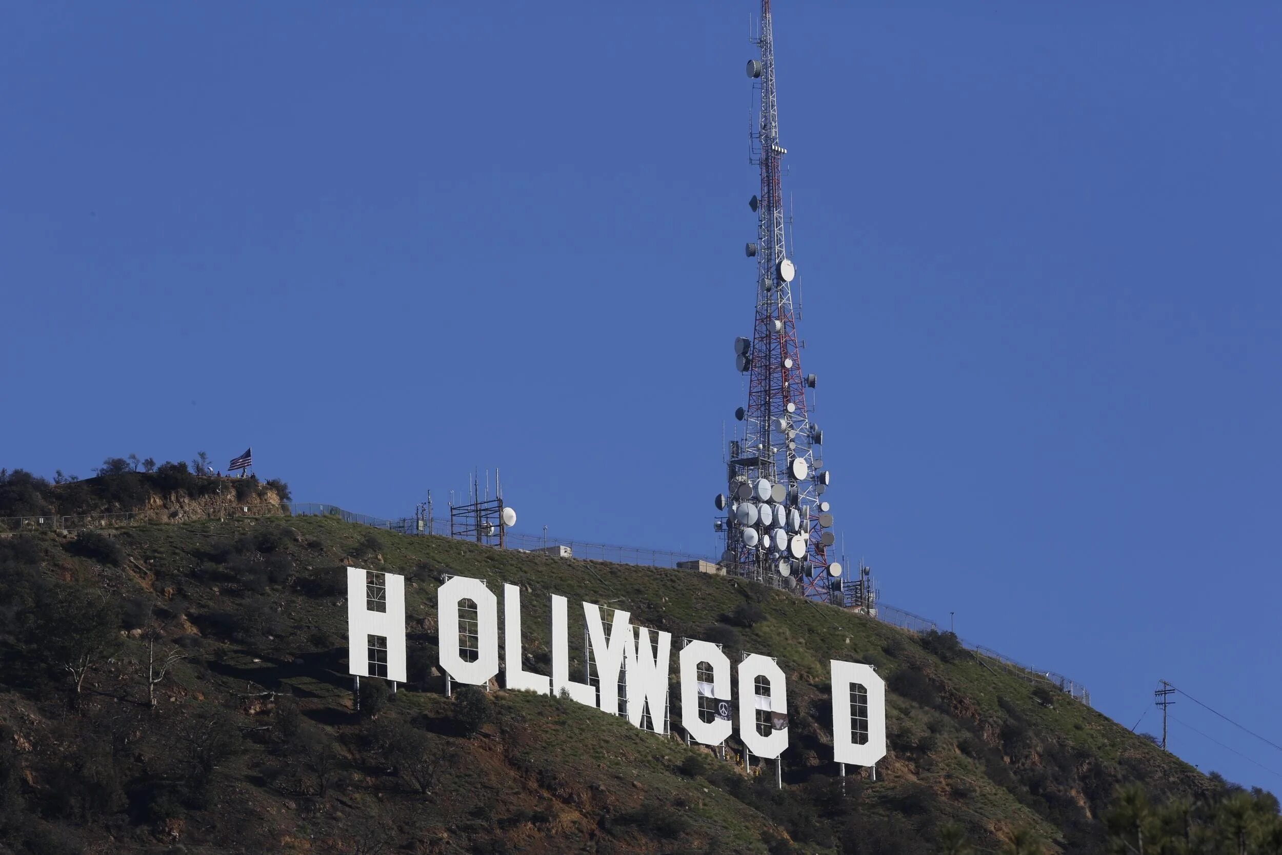 Сгорела ли надпись hollywood. Сгорела ли надпись hollywood