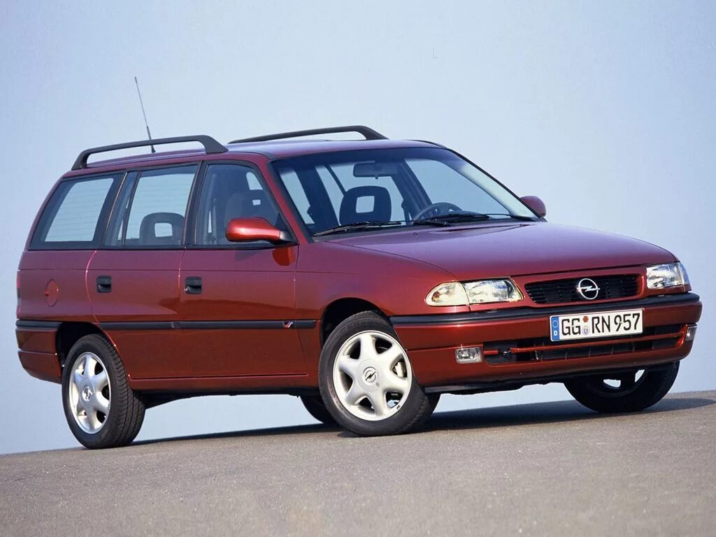 Опель караван универсал. Opel Astra f 1995 универсал. Opel Astra Caravan универсал 1997. Opel Astra Caravan 1992. Opel Astra f Caravan.