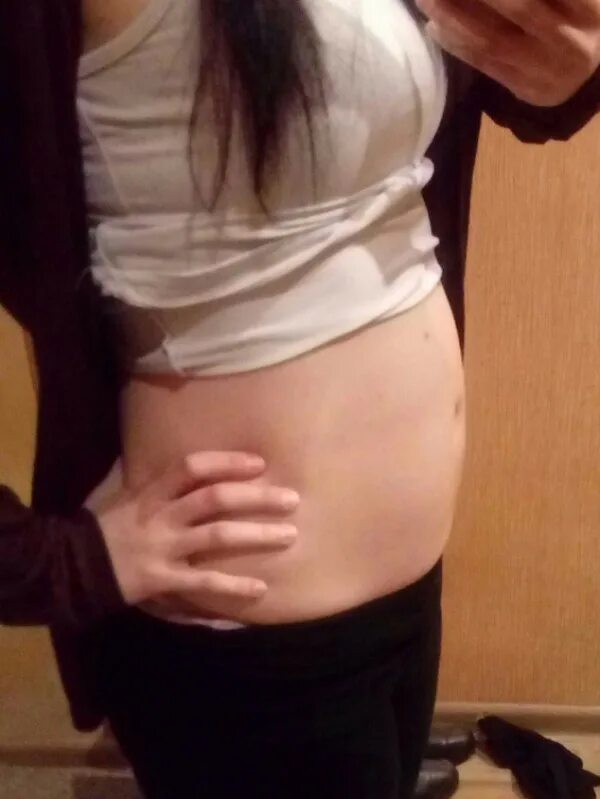 живот на 9-10 неделе. живот на 9 неделе беременности. живот беременной на 9 неделе. 9 я неделя беременности живот. девятая неделя беременности живот.