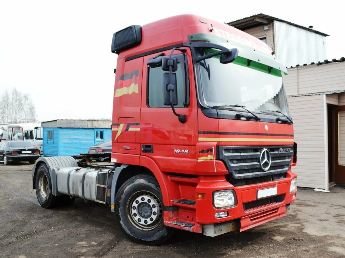 Купить тягач бу частные объявления. Mercedes-Benz Actros 2008. Тягач седельный Mercedes-Benz Actros. Тягач Мерседес Актрос 2008 года. Мерседес Актрос седельный.