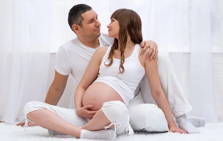 Выносить и родить здорового. Фотосессия беременных с мужем. Фотосессия беременной с мужем.