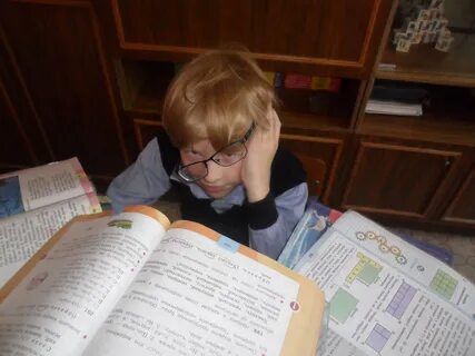 Песня нагружать все больше нас стали