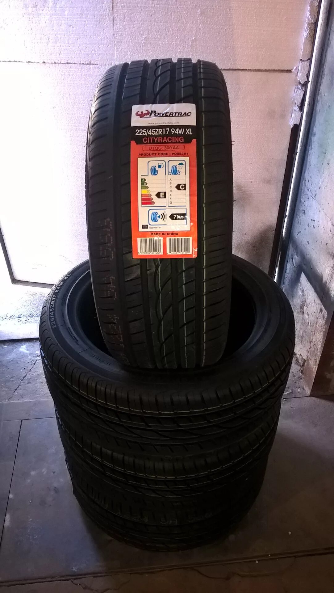 Powertrack racing pro. 215 45 17 Повертрак. Powertrack CITYRACING 275/45 r20. Powertrac 235/45r18 Racing Pro 98w. Автошина r17 225/45 Powertrac Racing Pro XL 94w.