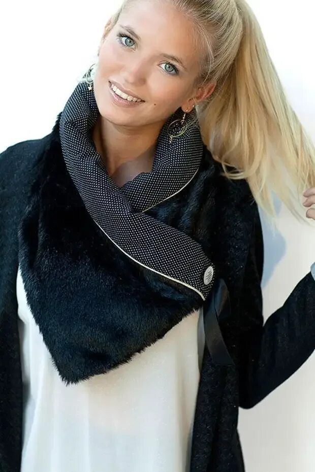 Шарф с меховой отделкой. Меховой шарф. Вязаный норковый шарф. Шарф с мехом. Норковый шарф.