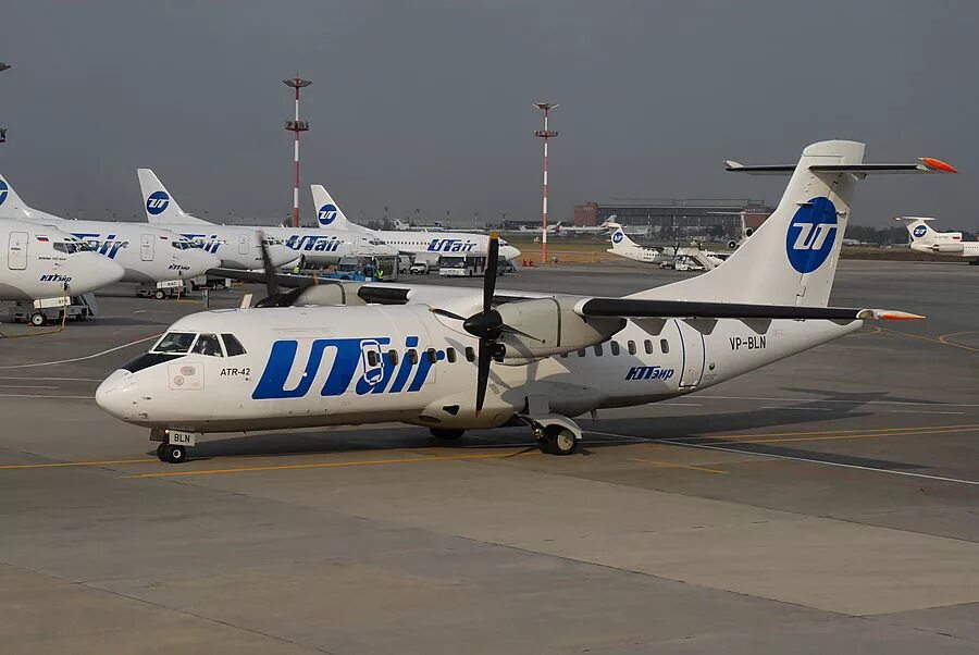 ATR 42/72. ATR 42/72 самолет. АТР 42/72 ЮТЭЙР. ATR 42-500 самолет.