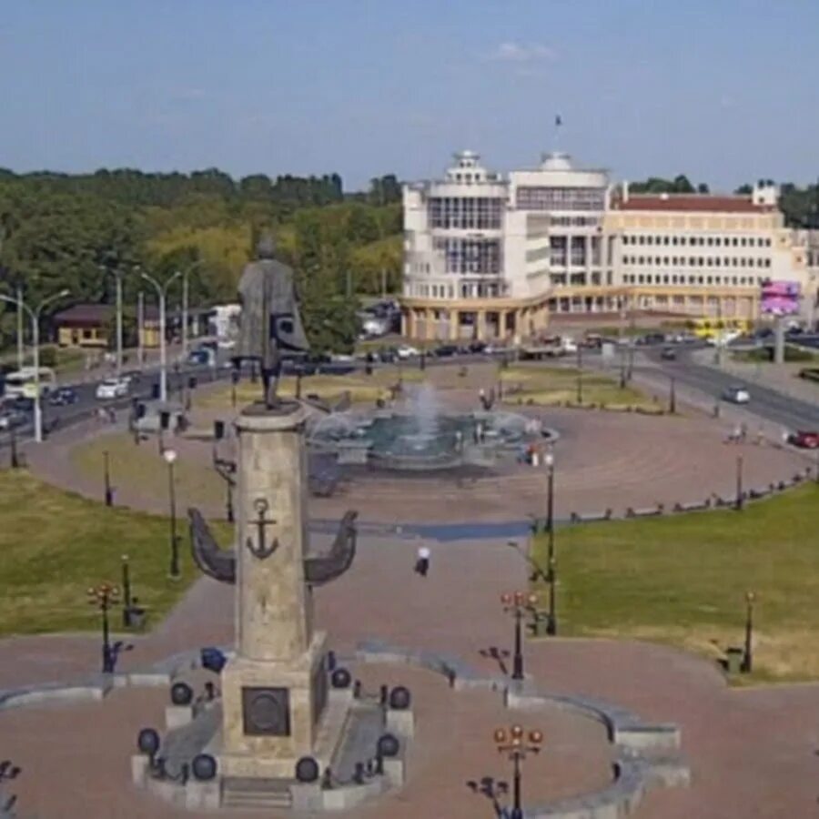 Город липецк знаешь. Пл Петра Великого Липецк. Площадь Петра Липецк. Город Липецк площадь Петра Великого. Площадь Петра первого в Липецке.