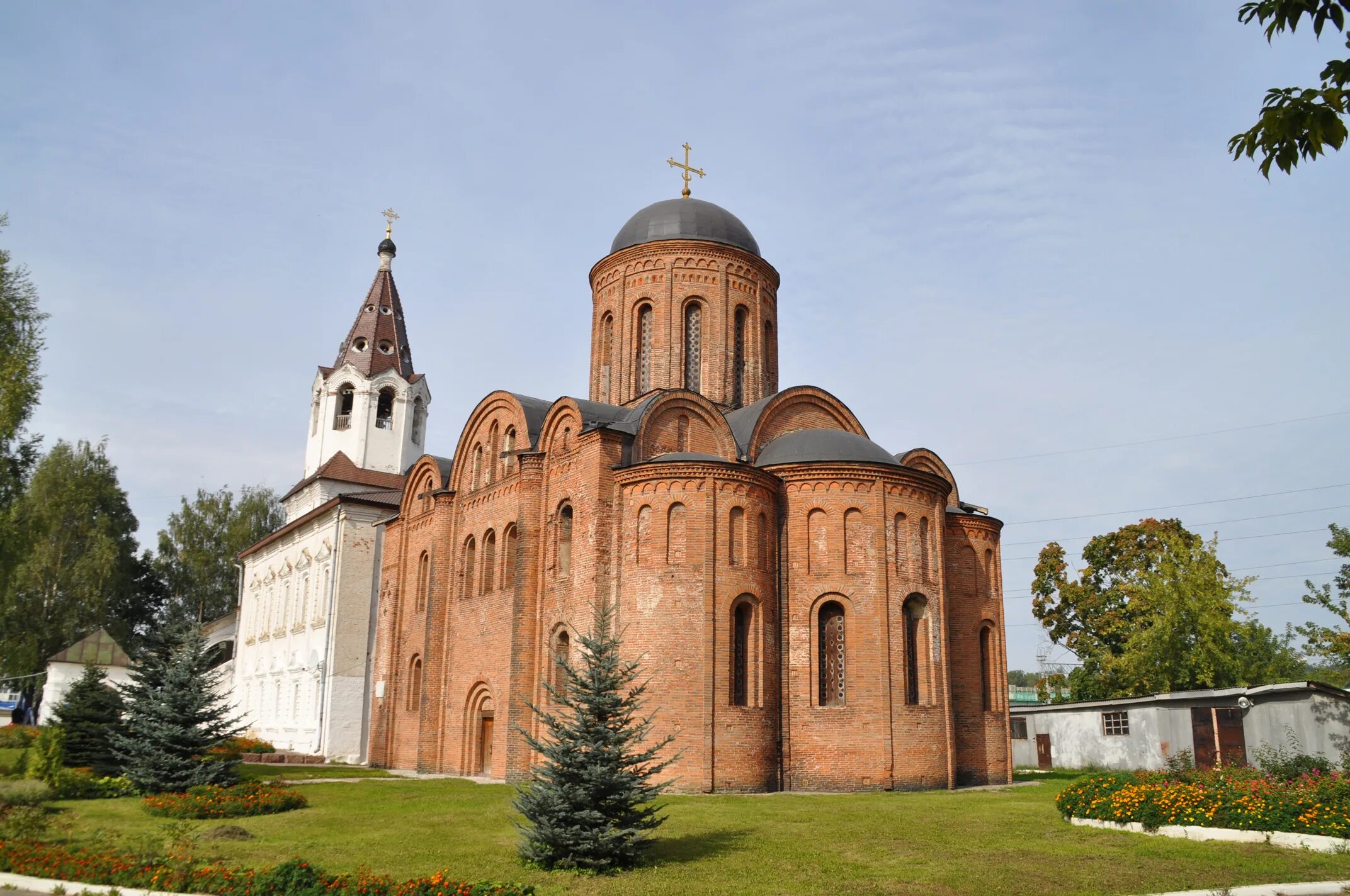 Петропавловский храм в Смоленске.