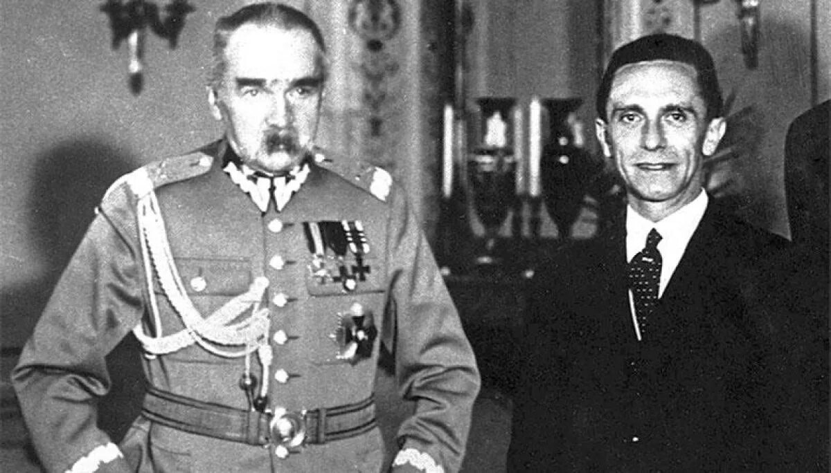 Юзеф пилсудский фашист. Юзеф пилсудский и геббельс. Юзеф пилсудский и гитлер. Декларация о неприменении силы между германией и польшей. В 1934 г.