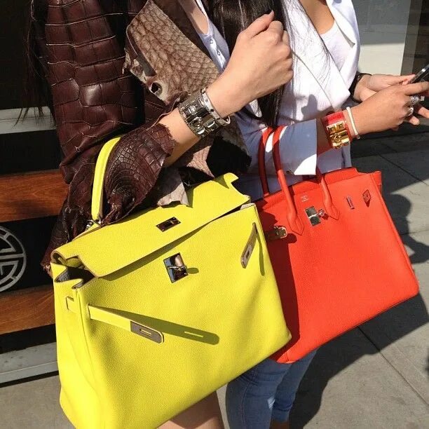 Почему сумка открыта. Hermes birkin 30 оригинал. Эрмес биркин. Гермес биркин оранжевая. Гермес келли и биркин.