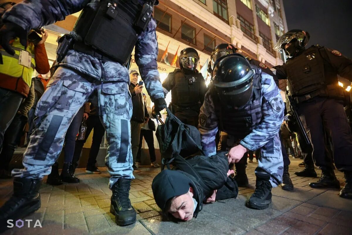 Протесты против мобилизации в Москве. Протесты в Москве. Задержание протестующих. Частичная демобилизация 29 февраля