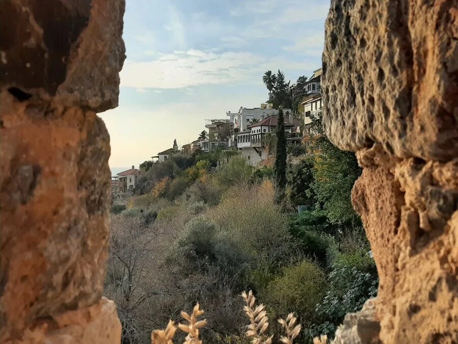 Старая аланья турция. Alanya старый город. Старая крепость Алания. Аланья древний город. Аланья старый город фото.