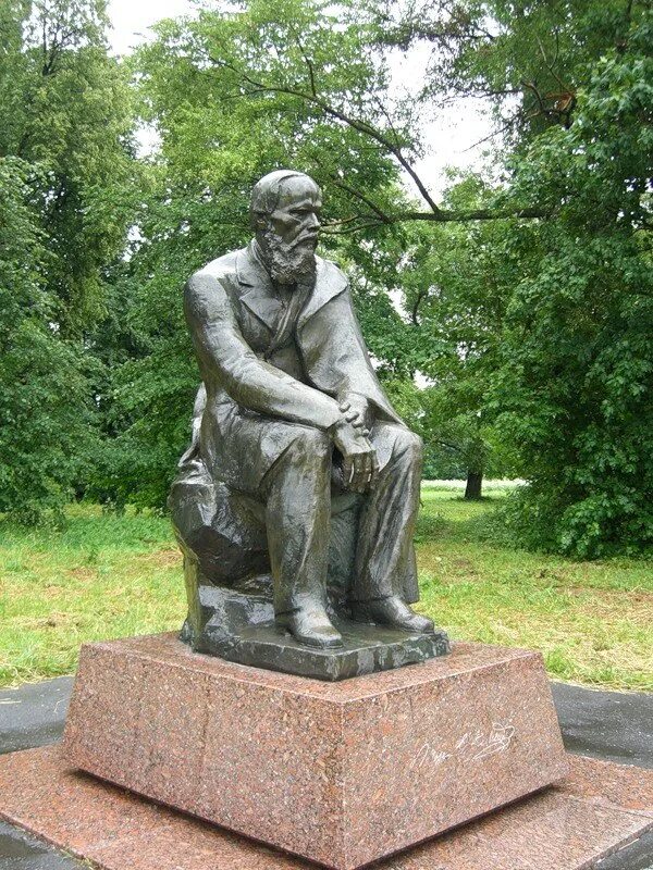 Усадьба федорова малоярославец. Усадьба федоры. Усадьба тютчева в брянской области в овстуге. Усадьба федоры. Школа в овстуге тютчева.