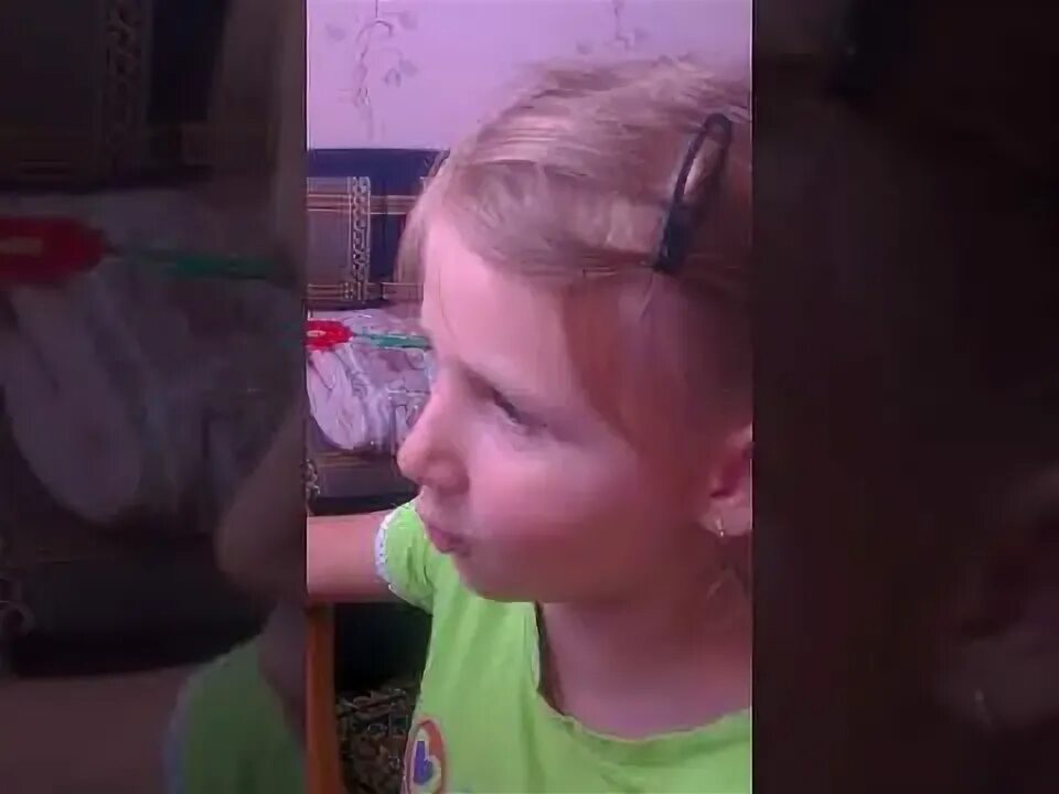 Лена младше вероники на два года. Лена младше вероники на два года