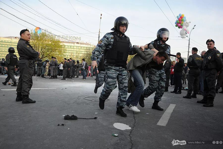 5 мая 2012 год. Болотная площадь митинг 6 май 2012. Беспорядки на Болотной площади 2012. 6 Мая 2012 Болотная площадь. Болотная площадь 06.05.2012.