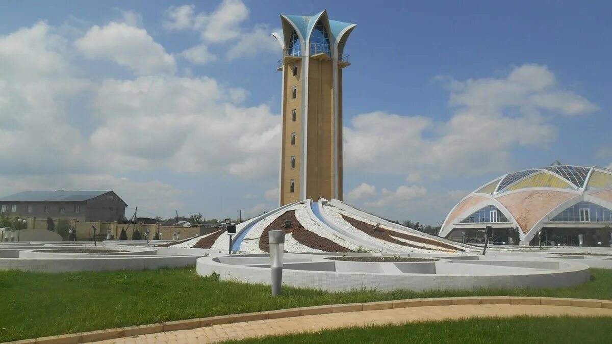 Городской тараз. Парк древний Тараз. Тараз музей древний археологический. Тараз археологический парк. Историко культурный центр Шахристан Тараз.