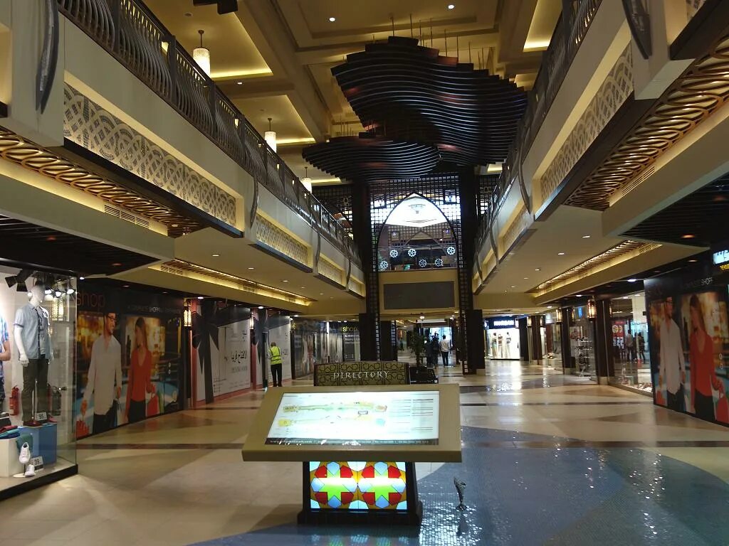 Аль хамра молл рас аль хайма. Al hamra mall торговый центр. аль хамра молл рас аль хайма магазины. al hamra mall магазины.