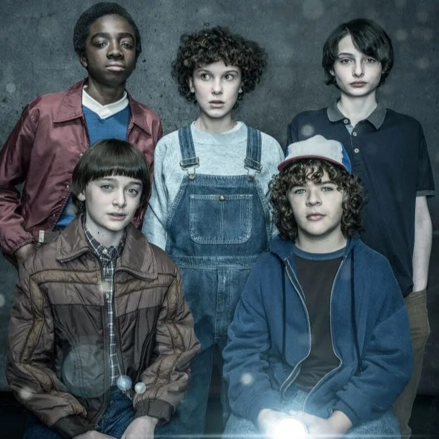 Джонатан байерс. Очень странные дела 11 2 сезон. Оди очень странные дела 1 сезон. Осд ю. Странгер тингс.