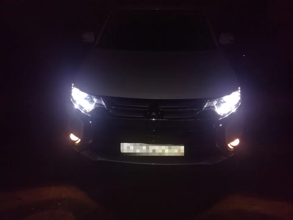 Outlander xtp лампы. Лед лампы в аутлендер 3. Светодиодные лампы на митсубиси аутлендер 3. Светодиодные лампы h7 для митсубиси аутлендер. Светодиодные лампы h7 митсубиси аутлендер 3 2012-2015.
