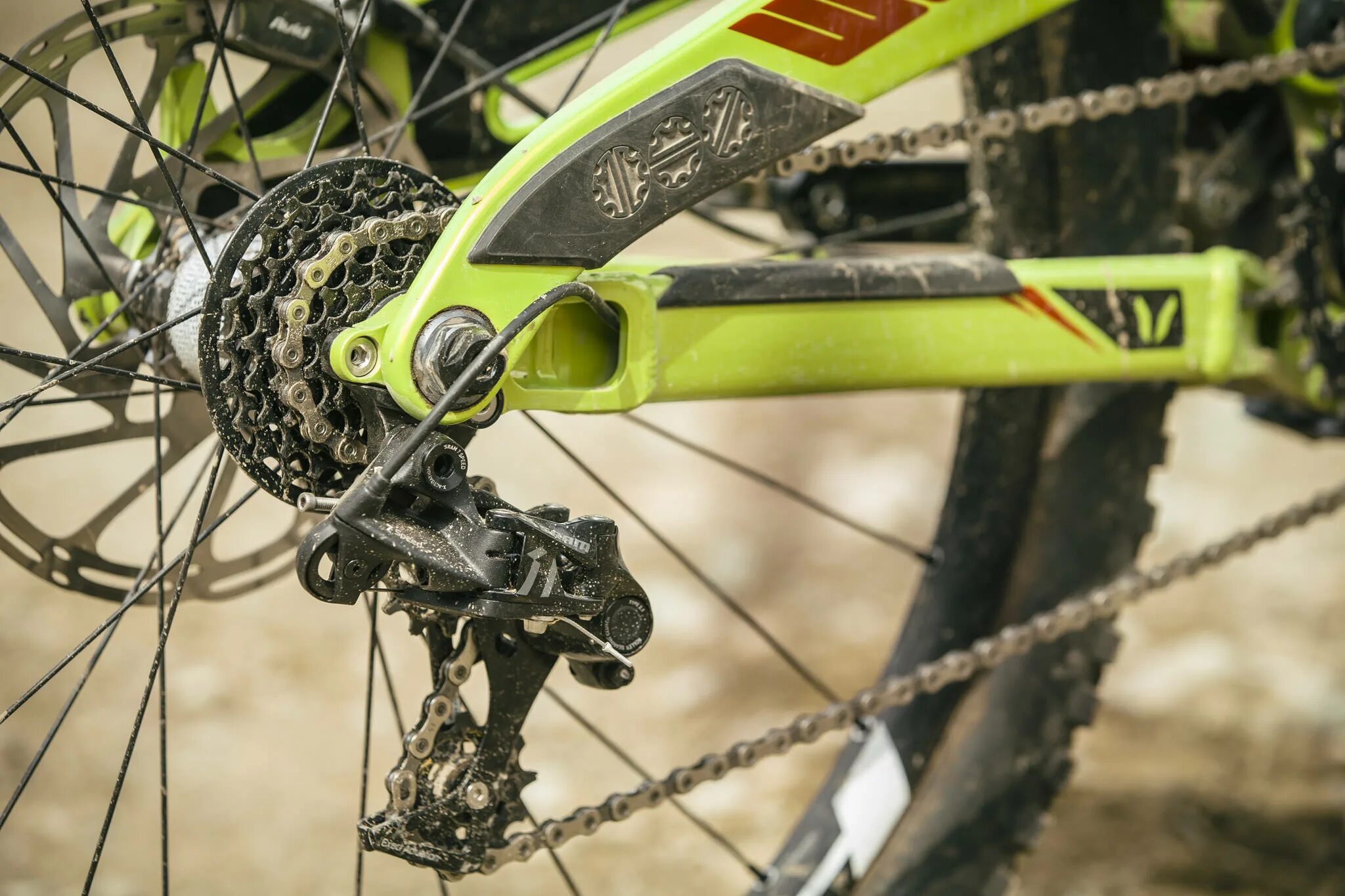 Трансмиссия sram. Sram x01 eagle shifter схема. Sram x1 gxp. Подвеска гигант 2016 года. Sram gx10 установленный.