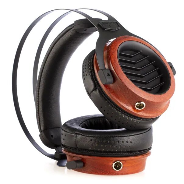 Kennerton thror. Кенертон титан. Kennerton наушники audio equipment. Kennerton praetor. Kennerton odin mk2.