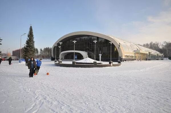 Спорткомплекс кедр томск. Спорткомплекс кедр томск. Спорткомплекс кедр томск. Кедр томск спорткомплекс. Кедр спорткомплекс томск бассейн.