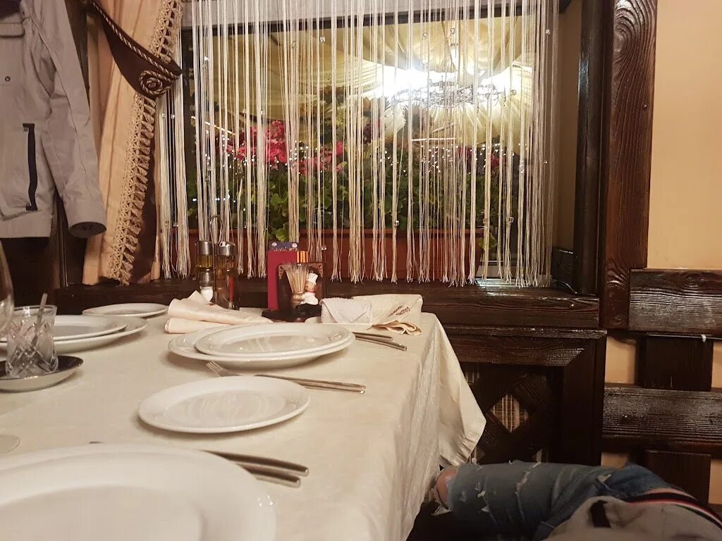 Ресторан старый дворик кисловодск. Кафе старый дворик кисловодск. Кисловодск кафе дворик. Кисловодск кафе дворик. Ресторан старый дворик кисловодск.