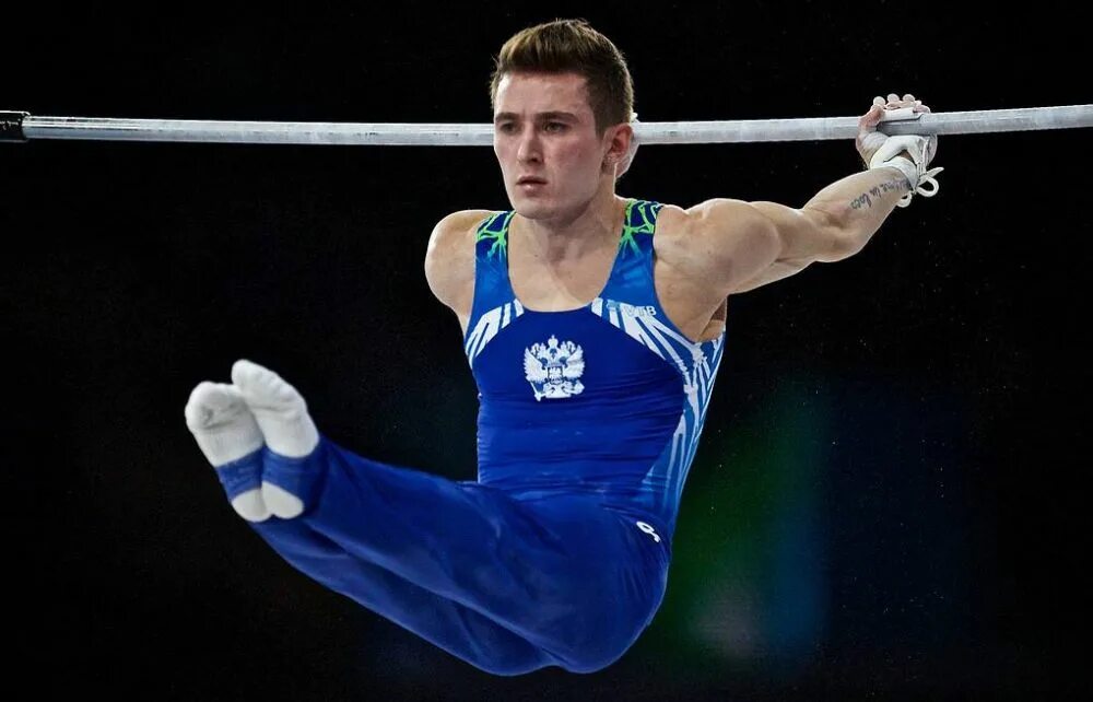 знаменитый гимнаст 9 букв