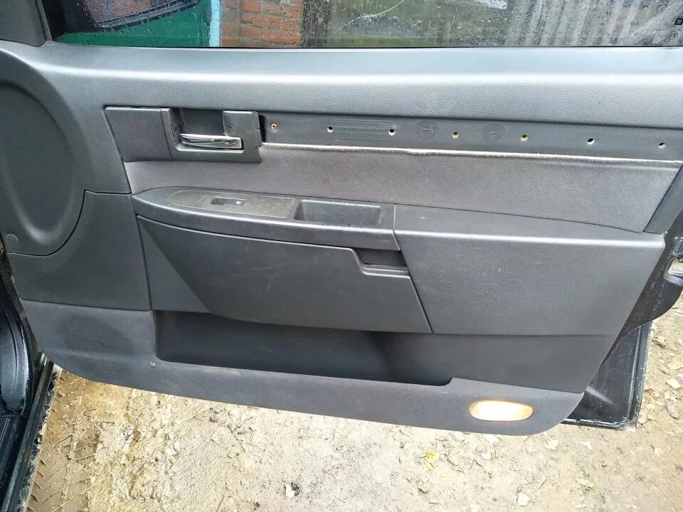 Карты передних дверей ремонт Опель омега б - Opel Omega B, 2,2 л, 2000 года свои
