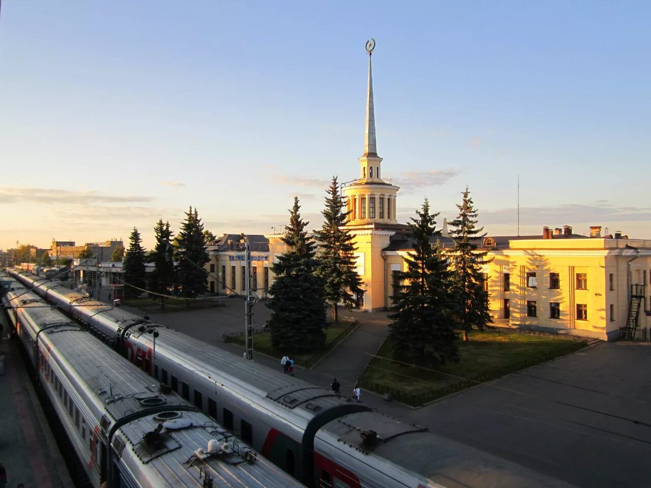 Карелия Петрозаводск вокзал. ЖД вокзал Петрозаводск. Станция Петрозаводск вокзал. Вокзал Петрозаводск 2022. Ржд петрозаводск телефон