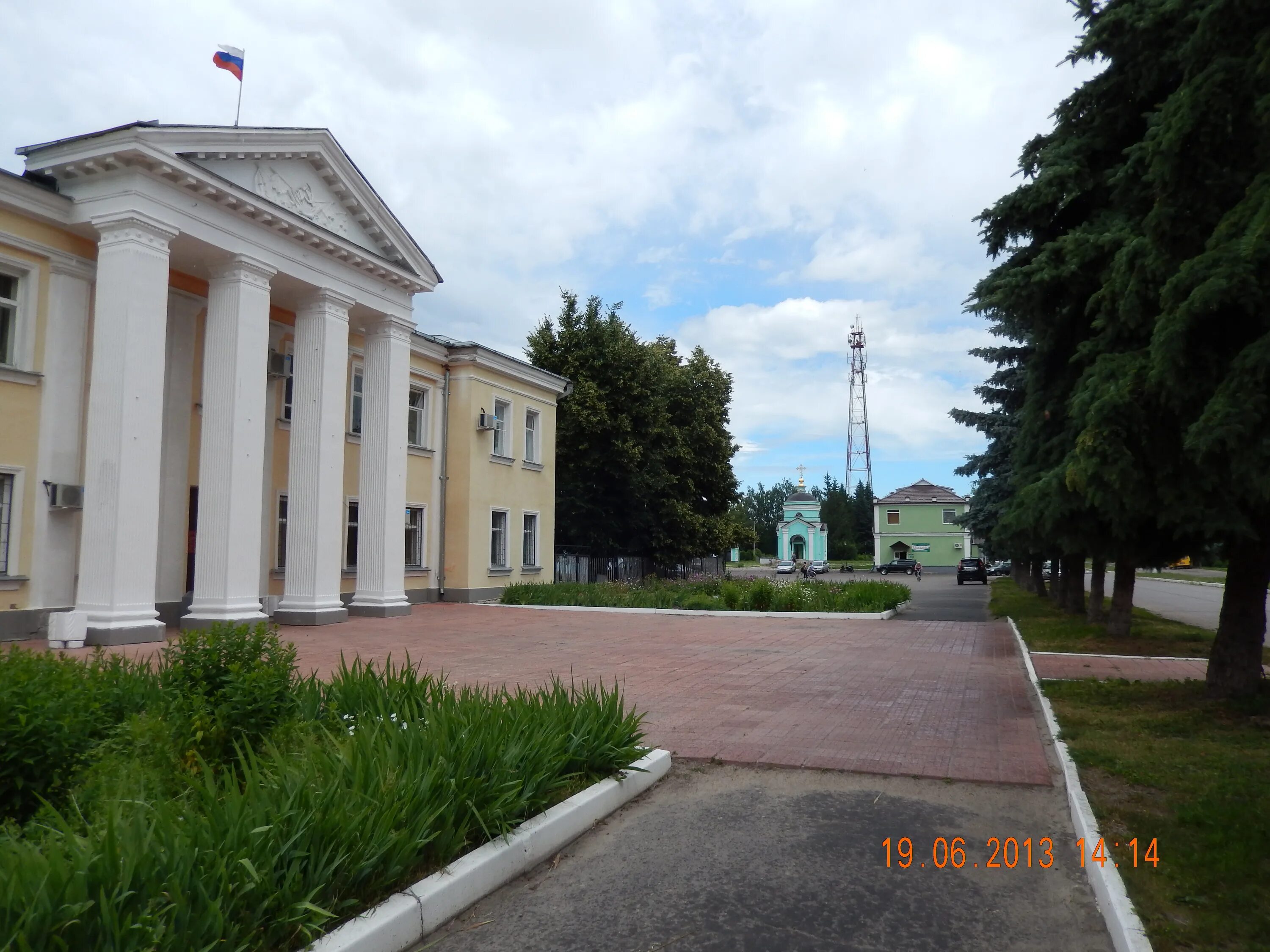 Орловская обл дмитровск. Парк Дмитрия Кантемира Дмитровск Орловский. Дмитровск Орловская область площадь. Дмитровск Орловская область суд. Дмитровск достопримечательности.