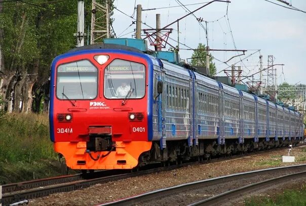 Рэкс льготы. Эд4м 0401. эд4м 0401 лобня. эд4м-0401 электрогорск. эд4м рэкс салон.