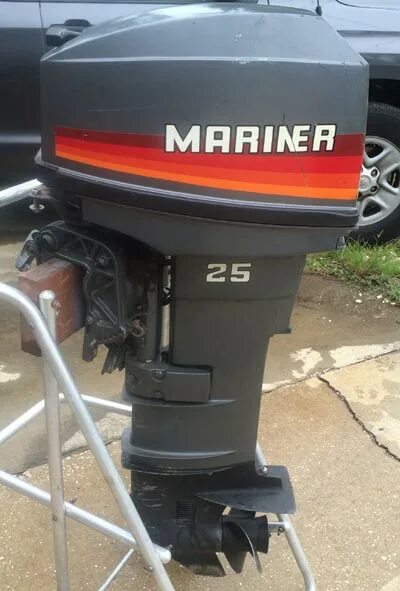 Какие обороты лодочного мотора. Лодочный мотор Ямаха 25 двухтактный. Маринер 25 Лодочный мотор. Лодочный мотор Mariner 9.9. Лодочный мотор Меркурий 25.