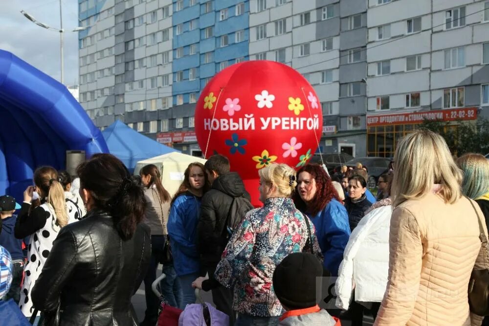 День города Уренгой. День города новый Уренгой. Белые ночи новый Уренгой. Новый Уренгой в 2018. День ночь новый уренгой