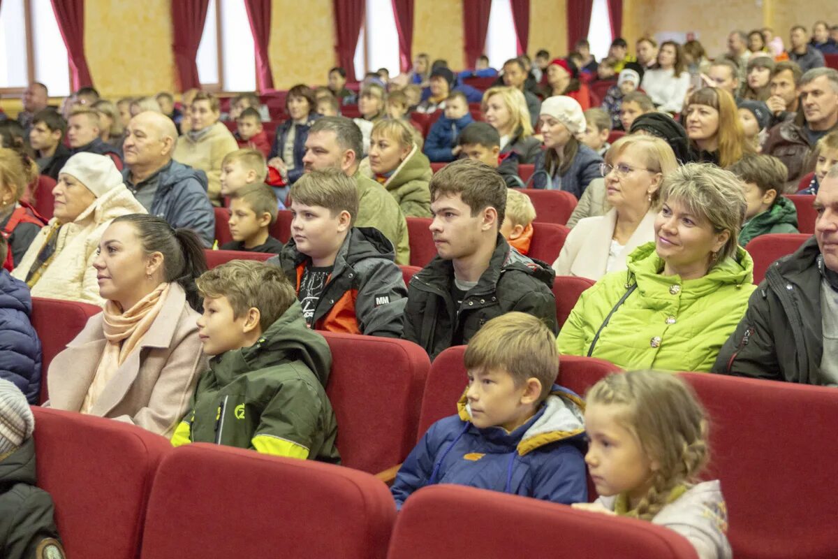 Двери суворовский
