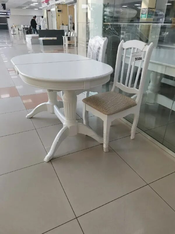 Фабрика 12 стульев абакан. Найти 12 стульев столы и стулья. 12 стульев столы и стулья. 12 стульев крымск. Столы и стулья магазин.