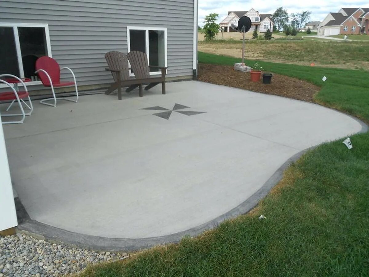 Бетонные дорожки во дворе. Двор залитый. Бетонные дорожки. Бетонирование двора частного. Двор залитый.
