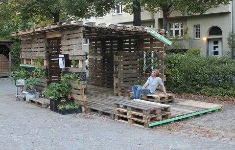 Беседка из паллетов и поддонов