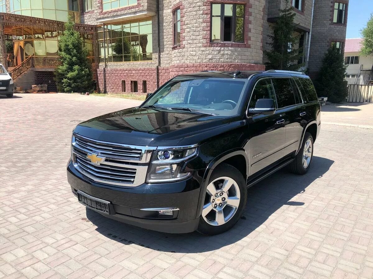 Tahoe цена. Chevrolet Tahoe 2018. Шевроле Tahoe 2018. Chevrolet Tahoe 2018 Black. Шевроле Тахо черный 2018.