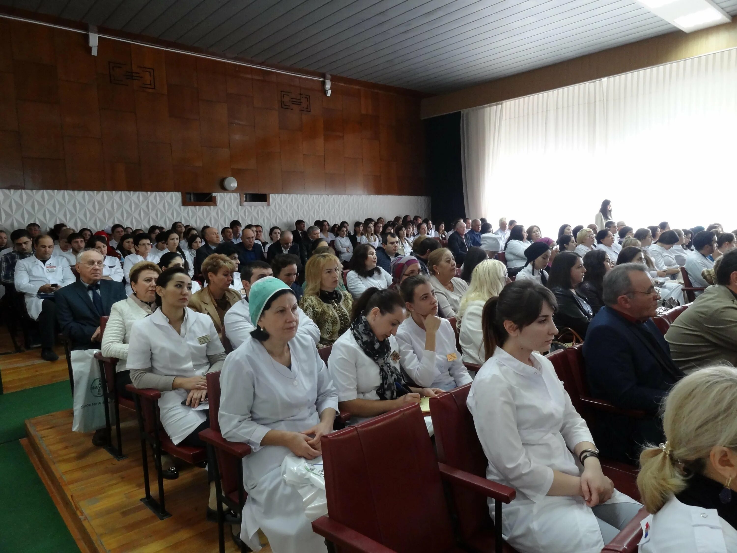 Областная больница черкесск. Республиканская больница Карачаево-Черкесской Республики. Гвардейская 1 Черкесск больница. Республиканская клиническая больница Черкесск. Сурдолог Черкесск Республиканская.