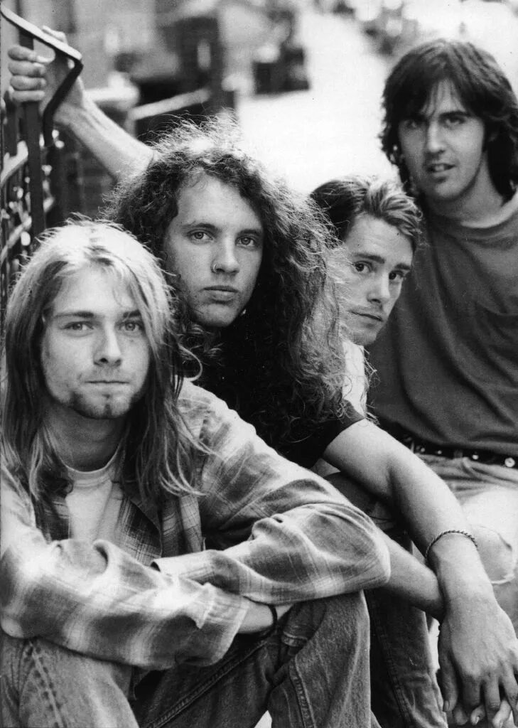 Нирвана группа. Нирвана поле. Курт кобейн. Дмитрий нирвана фото. Мелодия nirvana.