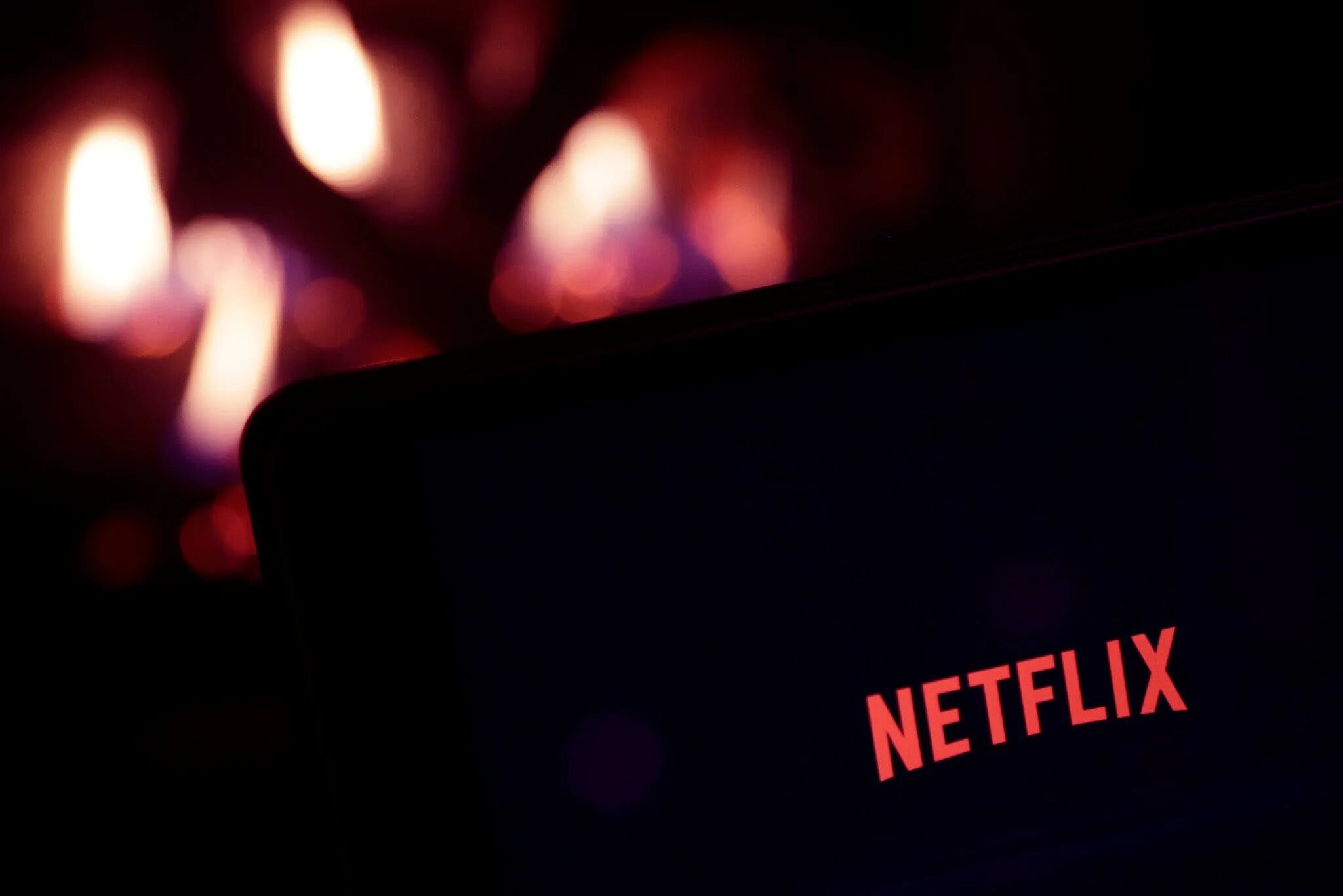 Стриминг нетфликс. Нетфликс лого. Netflix фото. Netflix i. Netflix заставка.