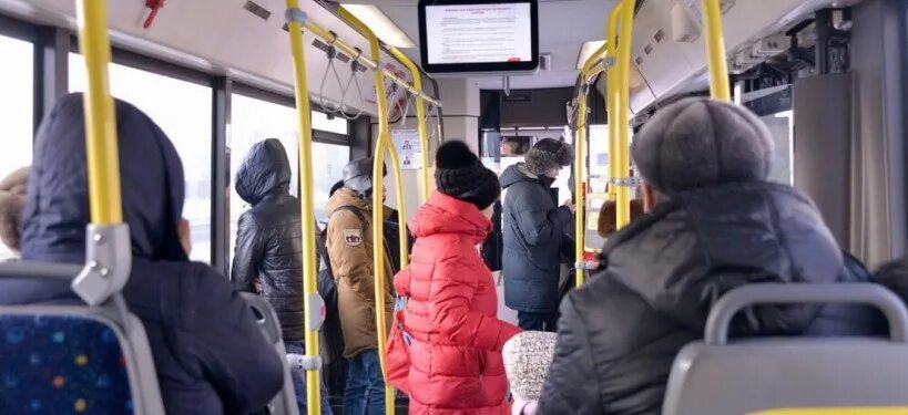 Бесплатный проезд ростов. Льготники в автобусе. бесплатный проезд. бесплатный проезд в транспорте. компенсация за проезд.