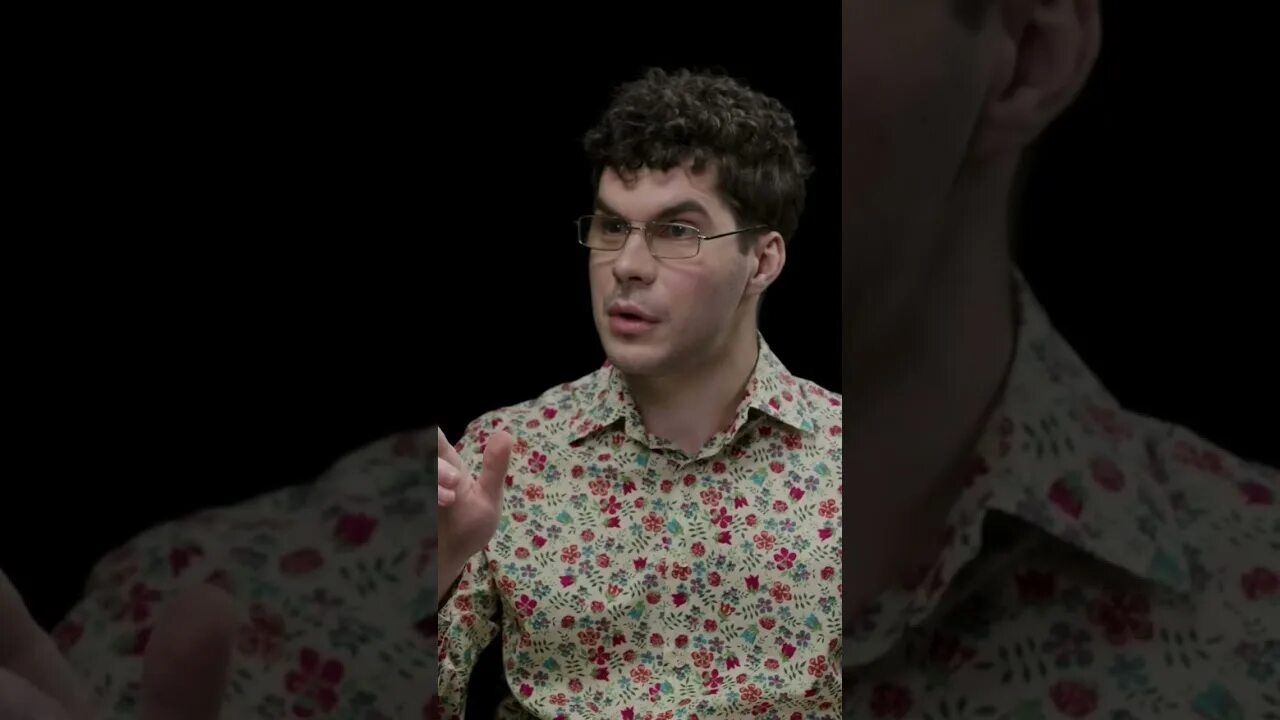 Плюшки богдан лисовский. Слуцкий и богдан лисевский. Плюшки шоу стас ярушин. Плюшки интервью. Плюшки интервью.