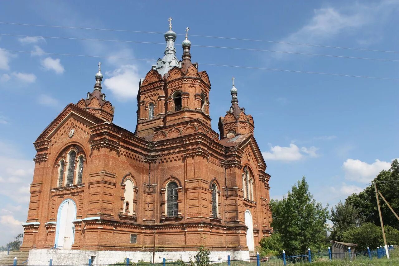 Сайт грибановского воронежской. Храм Покрова Пресвятой Богородицы (малая Грибановка). Храм в Грибановке Воронежской. Малая Грибановка Воронежская область Церковь. Богоявленская Церковь Грибановка.