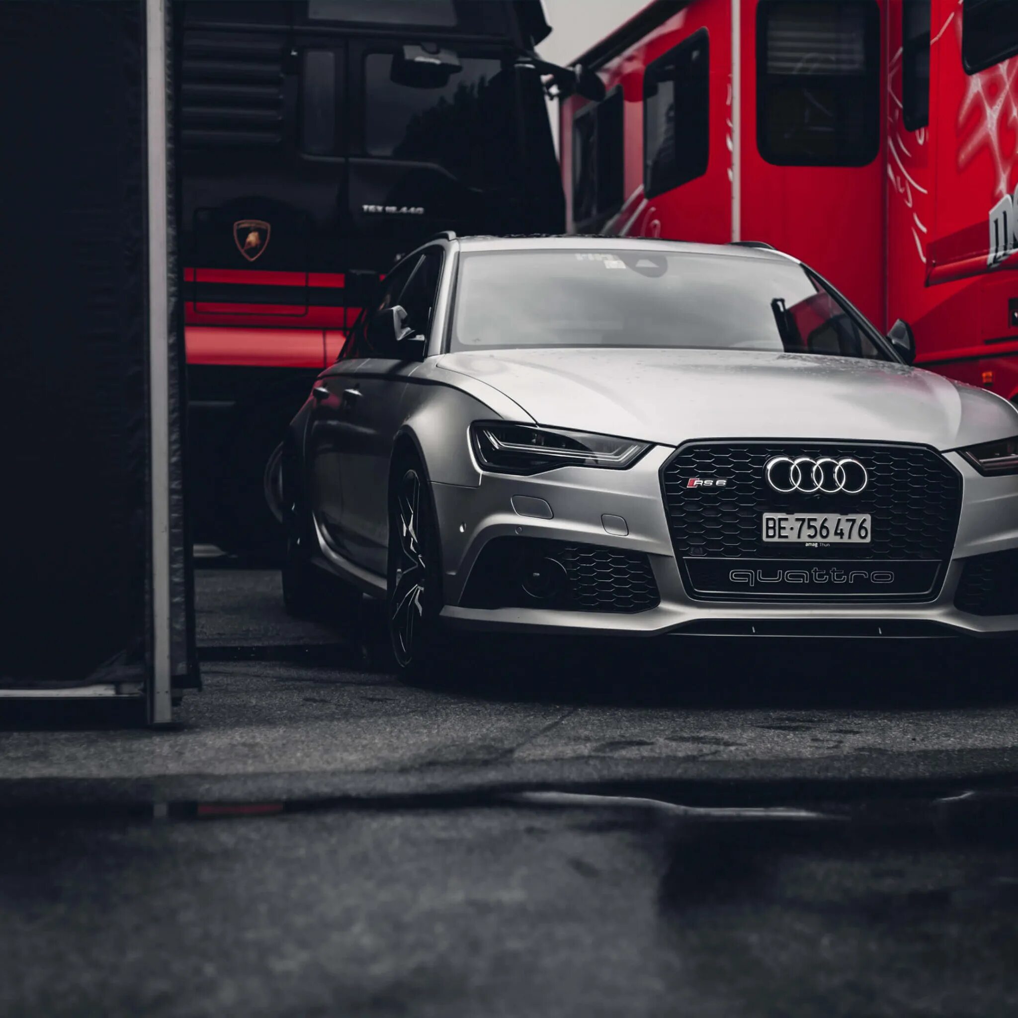 Обои ауди на айфон. Ауди rs6. Audi rs7 обои на айфон. Audi rs6 вертикальные обои. Audi rs6 Wallpaper iphone.